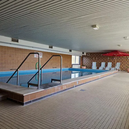 Steuerbord Mit Schwimmbad - Horumersiel